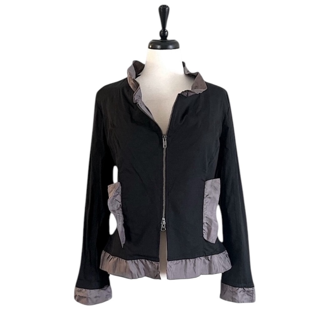 Hebbeding Dutch Design Ruffle Jacket